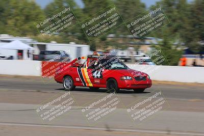 media/Oct-02-2022-24 Hours of Lemons (Sun) [[cb81b089e1]]/1020am (Front Straight)/